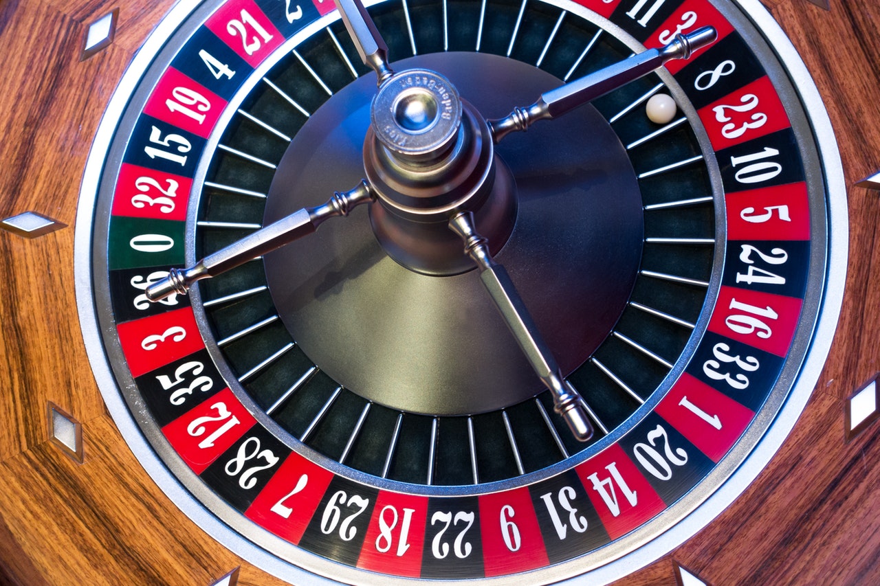Understanding Chance-based Gambling - Lanna World