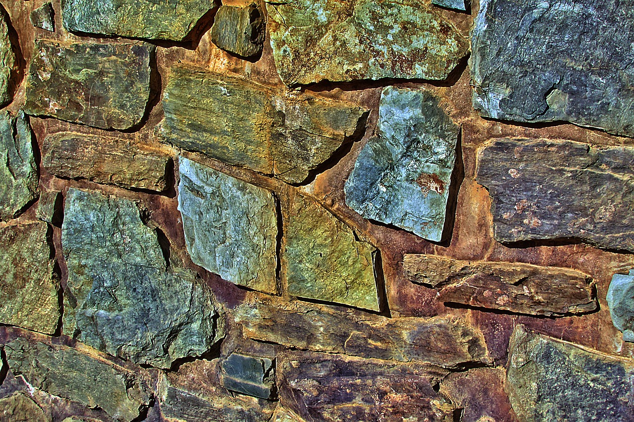stone-wall-668100_1280